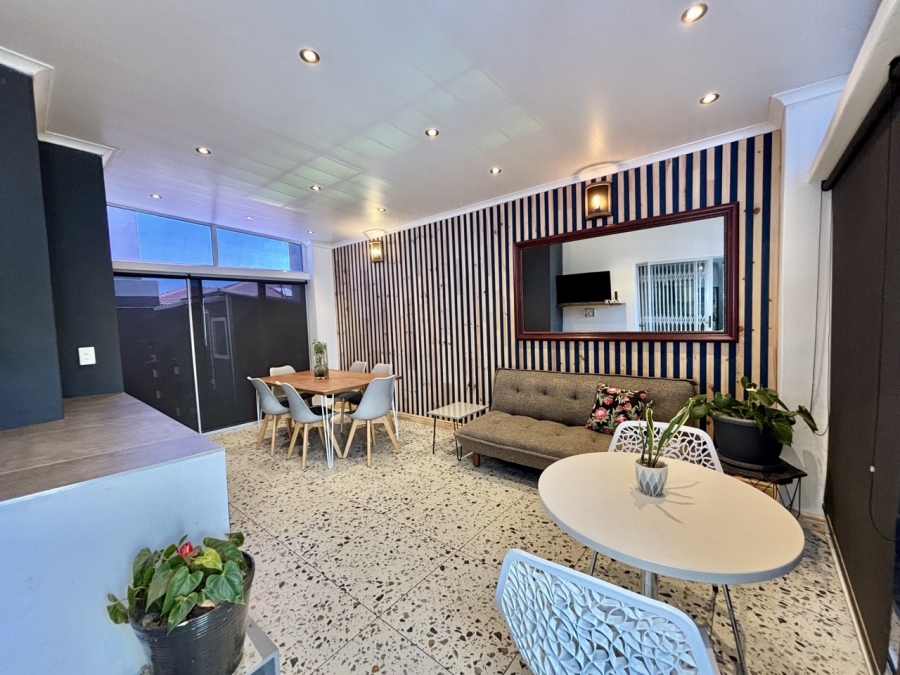 3 Bedroom Property for Sale in Sandown Western Cape